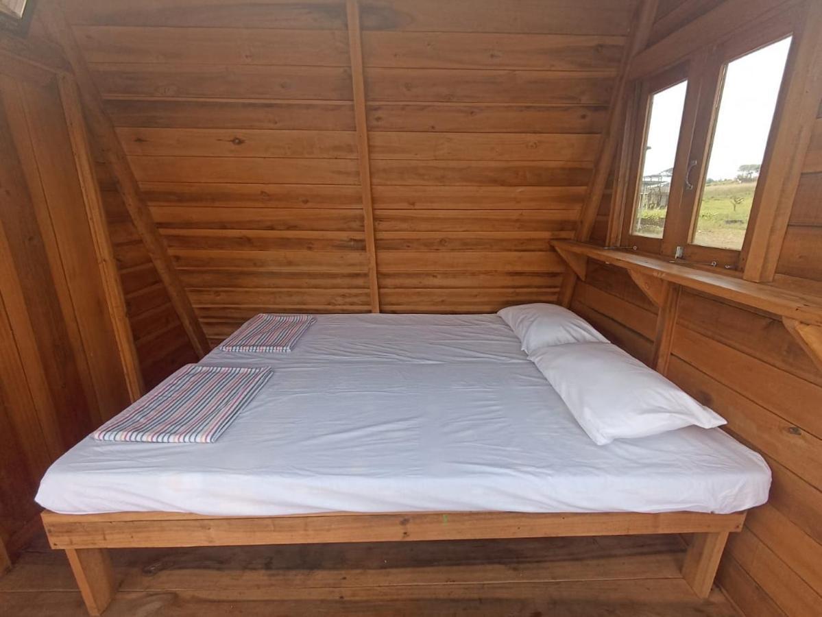 Wawowow Hotel Tomohon Екстериор снимка